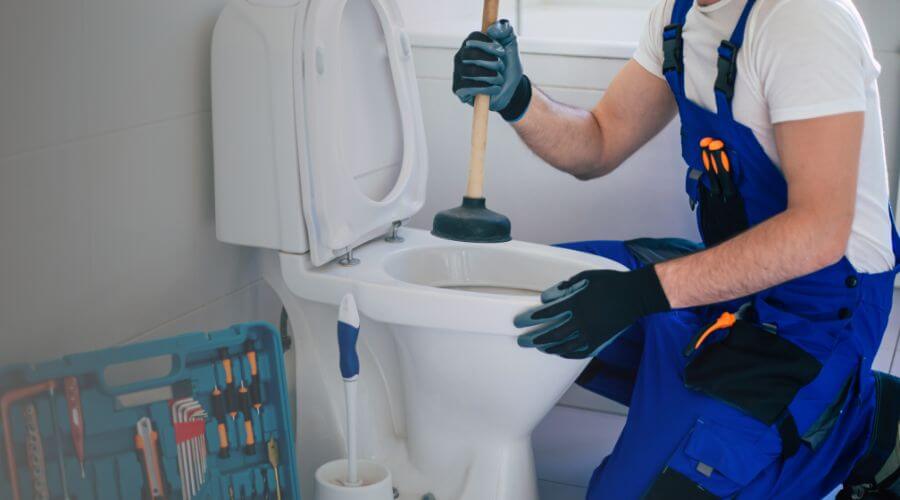 Professional bathroom faucet installation in Hormigueros, PR